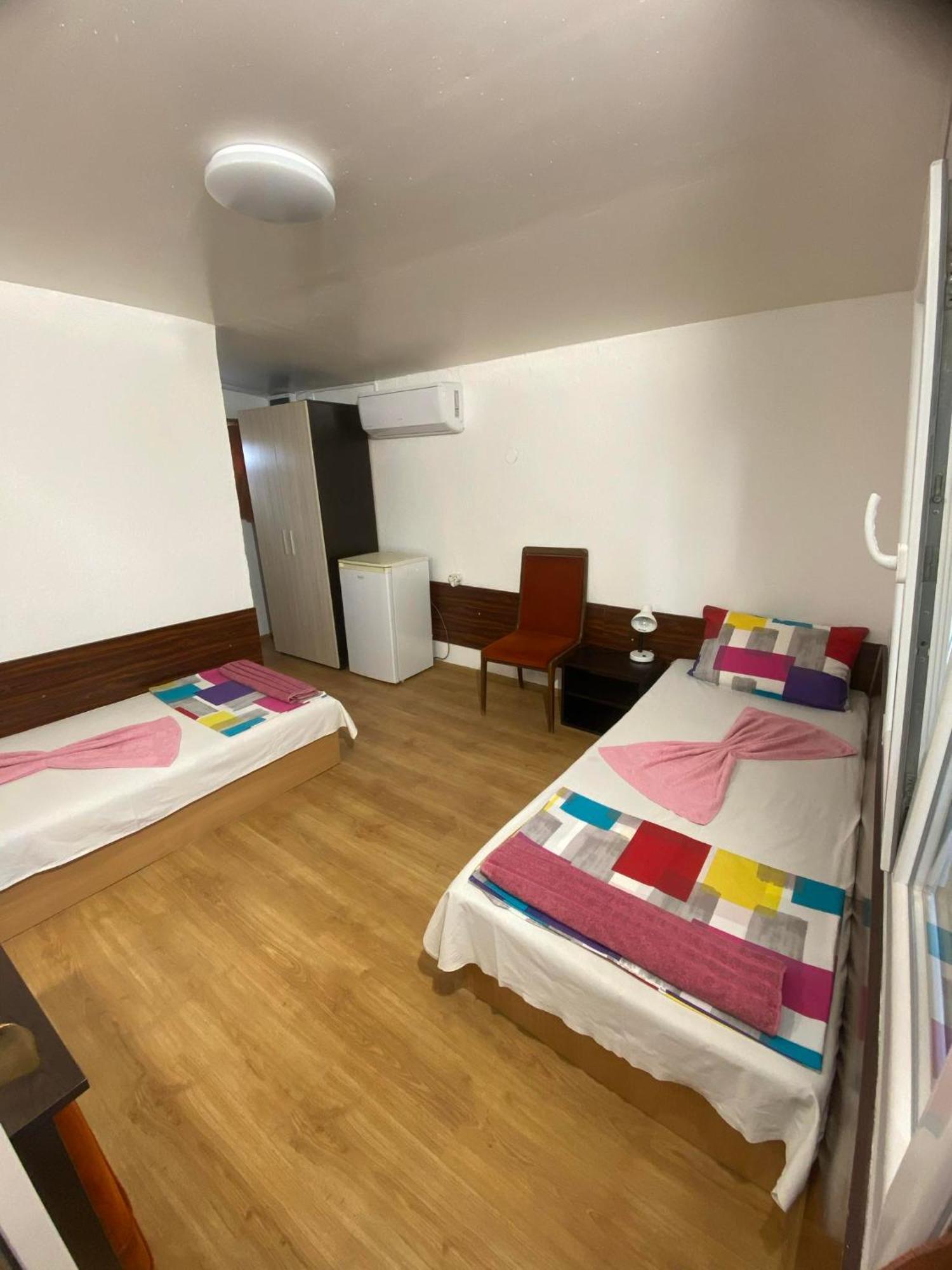 Family Hotel Julian Kranevo Extérieur photo