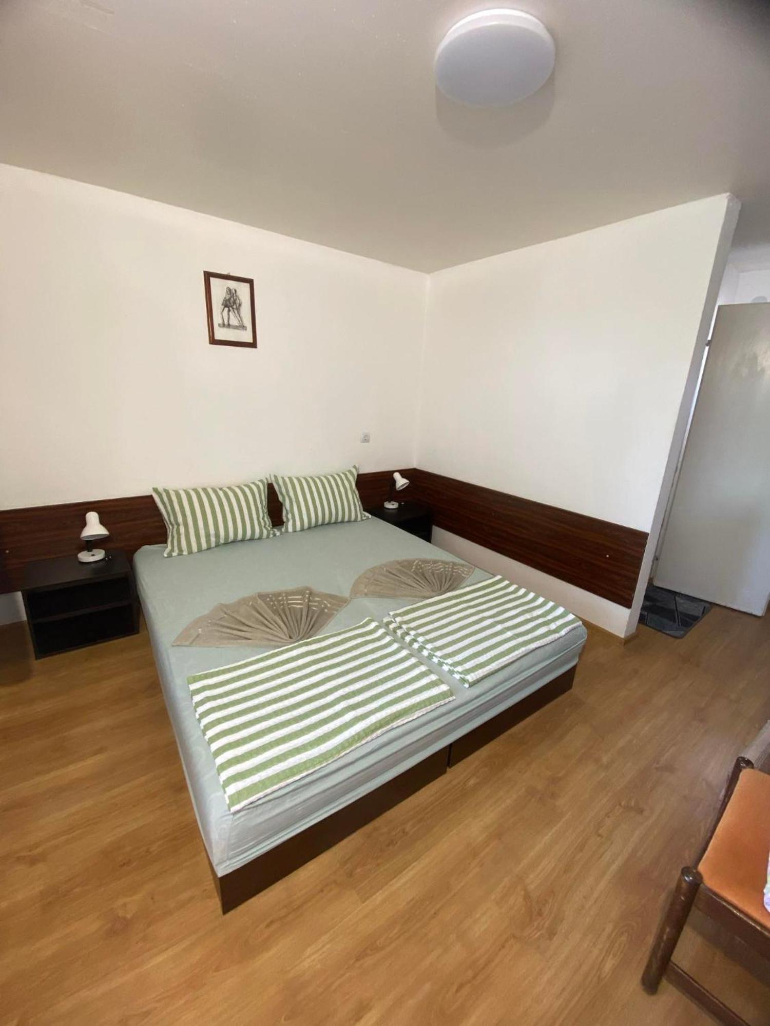 Family Hotel Julian Kranevo Extérieur photo
