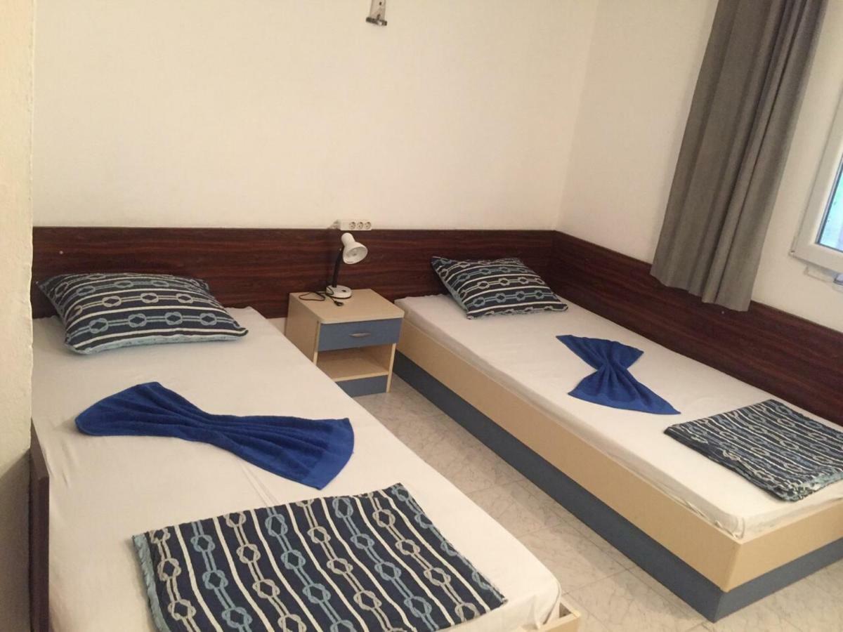 Family Hotel Julian Kranevo Extérieur photo